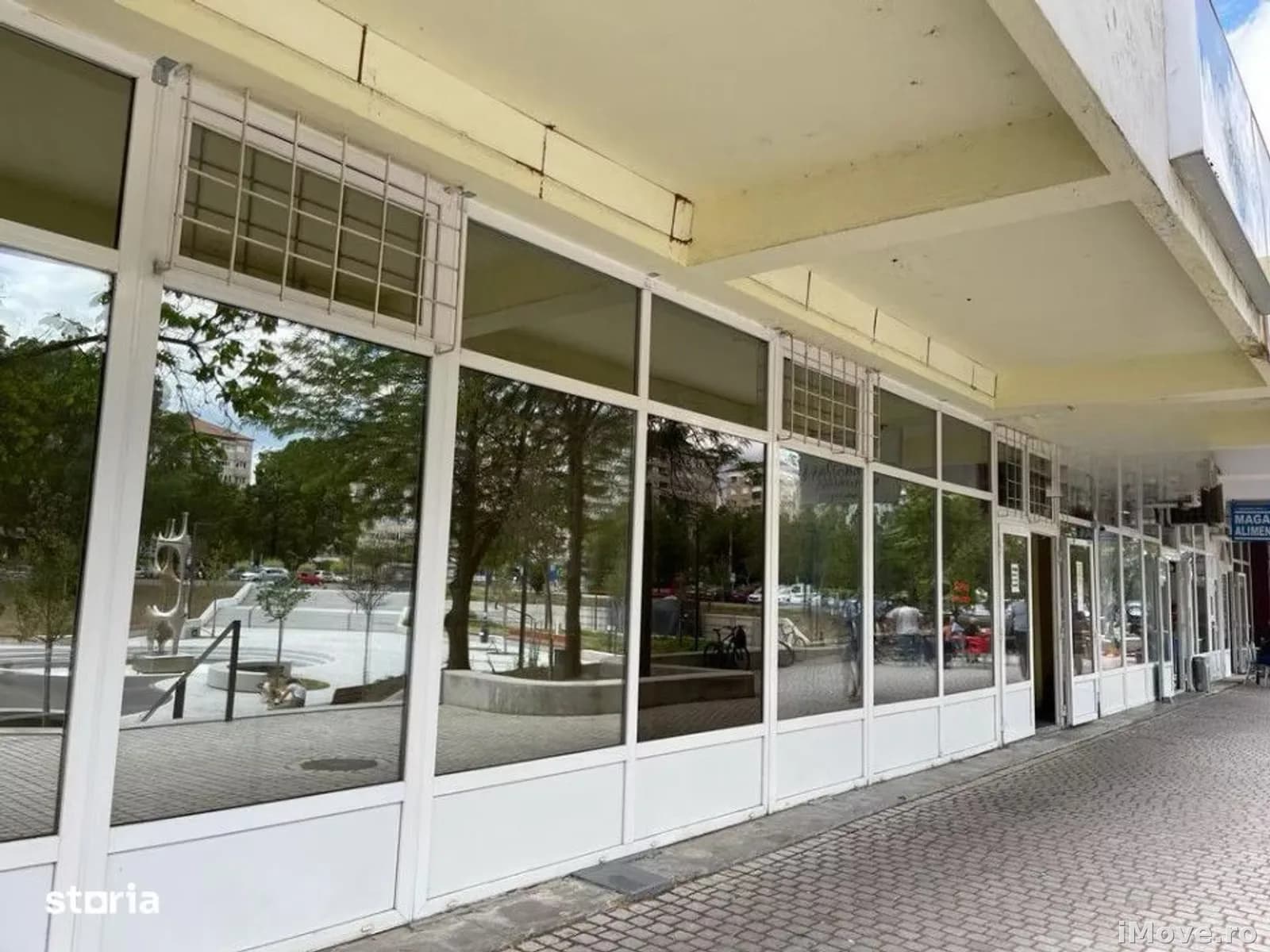 Spatiu comercial de inchiriat , Oradea, zona Rogerius!