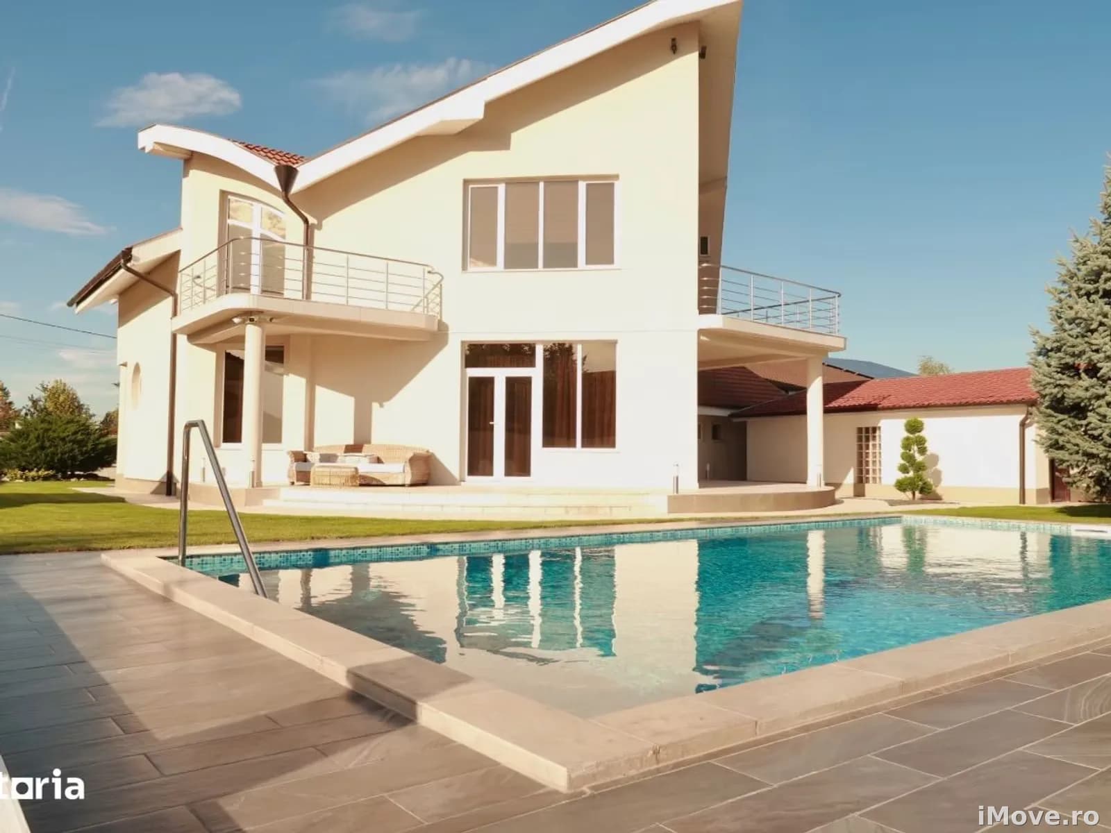 Casa deosebita din categoria lux de vanzare, Beverly Hills!