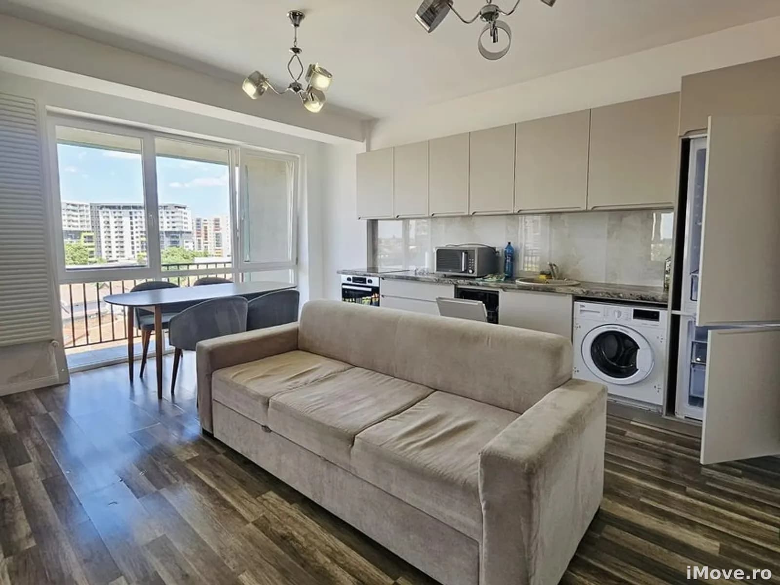 Apartament 3 camere de închiriat – Oradea, str. Alexandru Xenopol