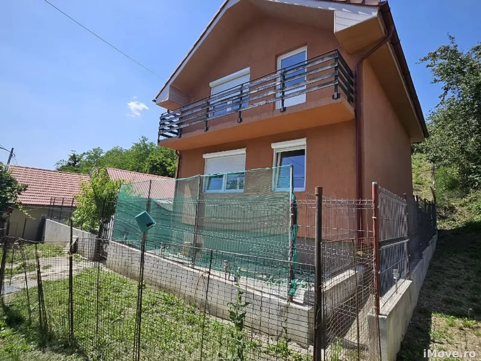 Casa Podgoria cu teren 3835 mp- livada cu pomi fructiferi