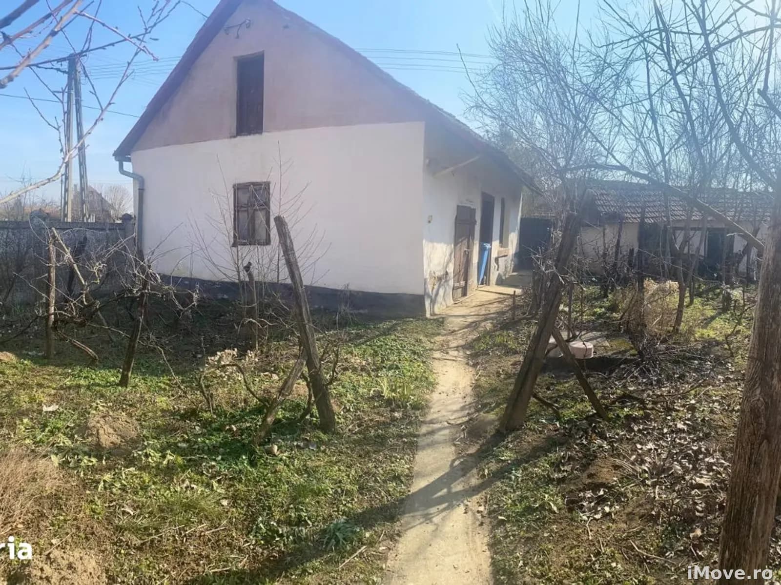 Casa de vanzare in Gaborjan la 24 de km de vama.