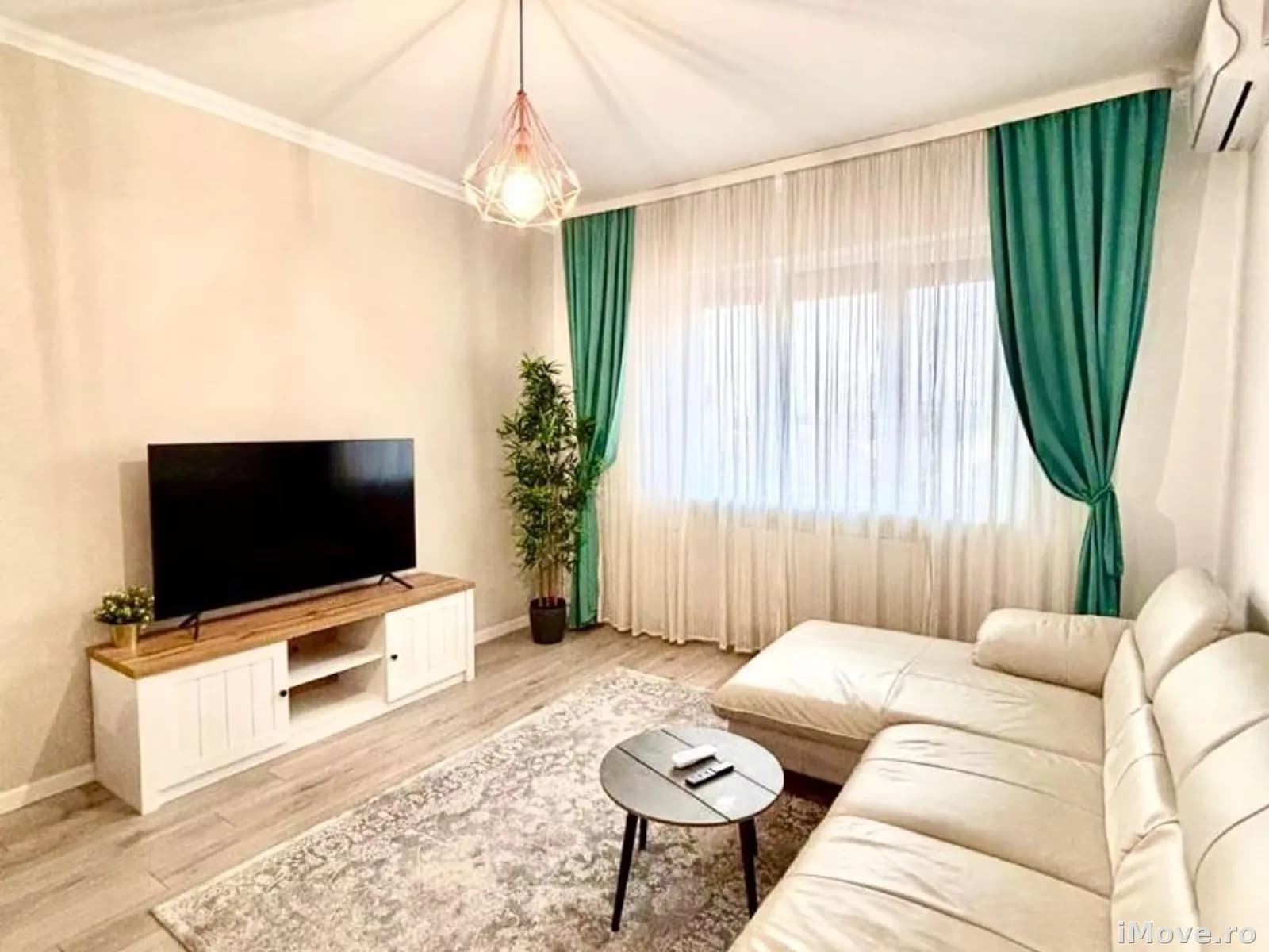 Vanzare Apartament 4 Camere Ultracentral str. Ady Endre- Oradea