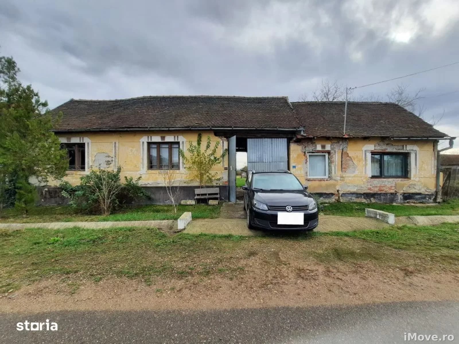De vanzare, Teren+ casa, in Ginta