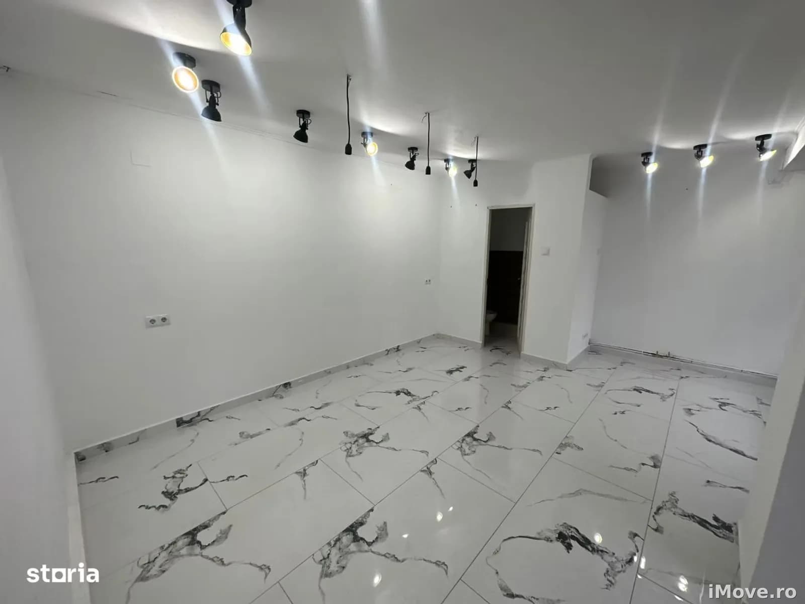Spațiu Comercial de Închiriat - Oradea Bulevardu. G Magheru
