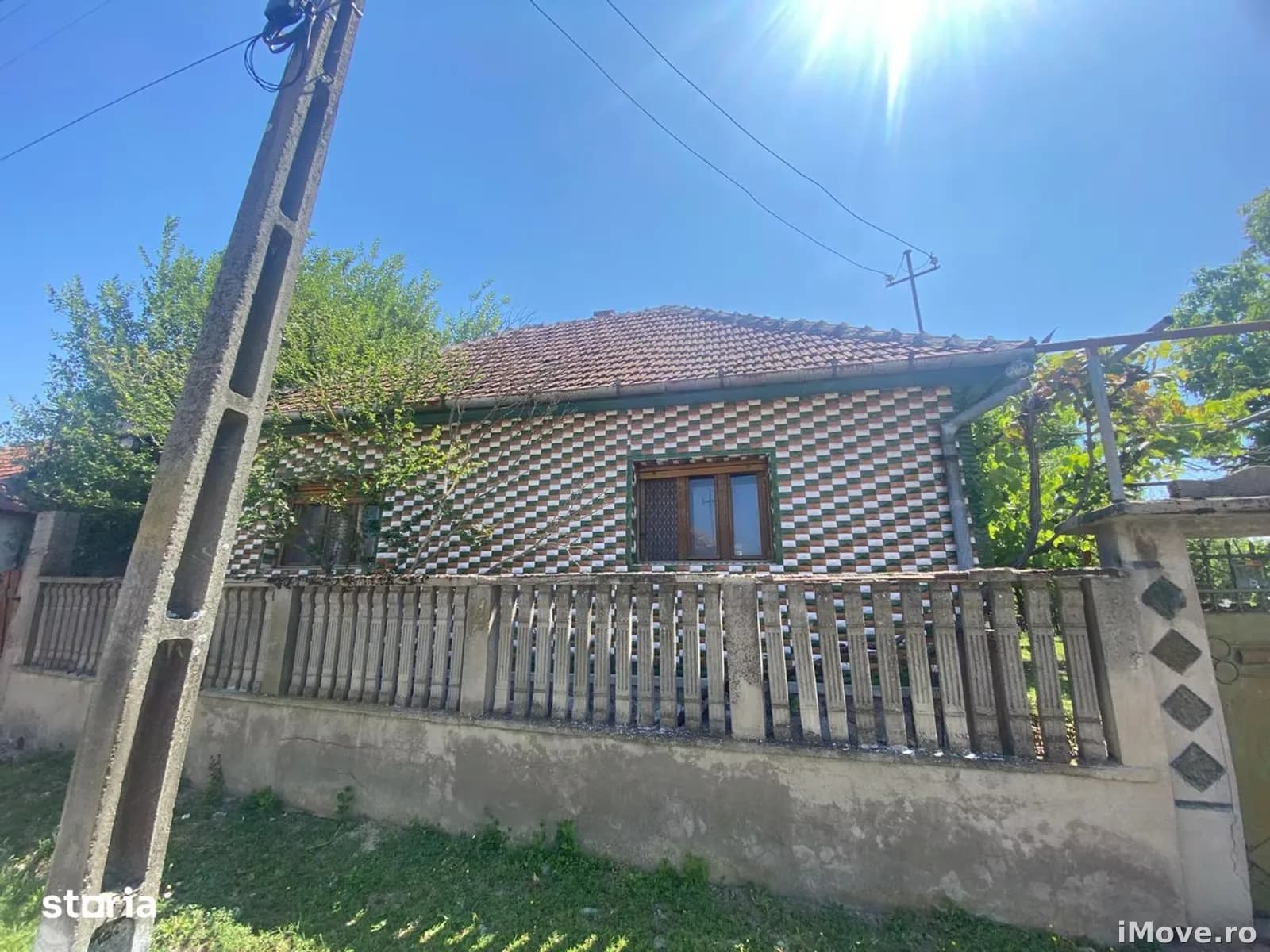 Casă de vânzare în sat Borșa, comuna Săcădat – la 19 km de Oradea
