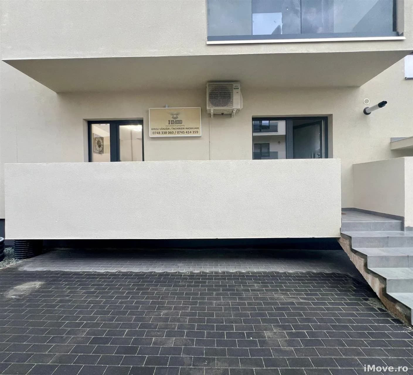 Apartament la cheie 3 camere balcon si parcare zona Supeco