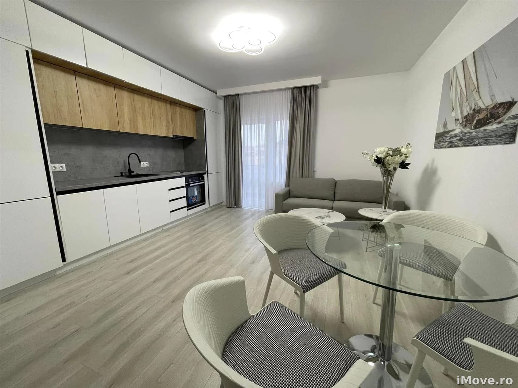 Apartament prima inchiriere 3 camere balcon si parcare Sibiu