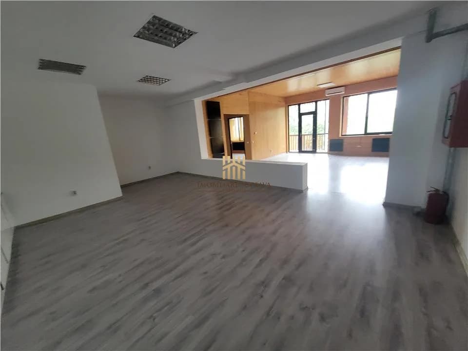 Spatiu Birouri Premium 221 mp Suceava 0727817187