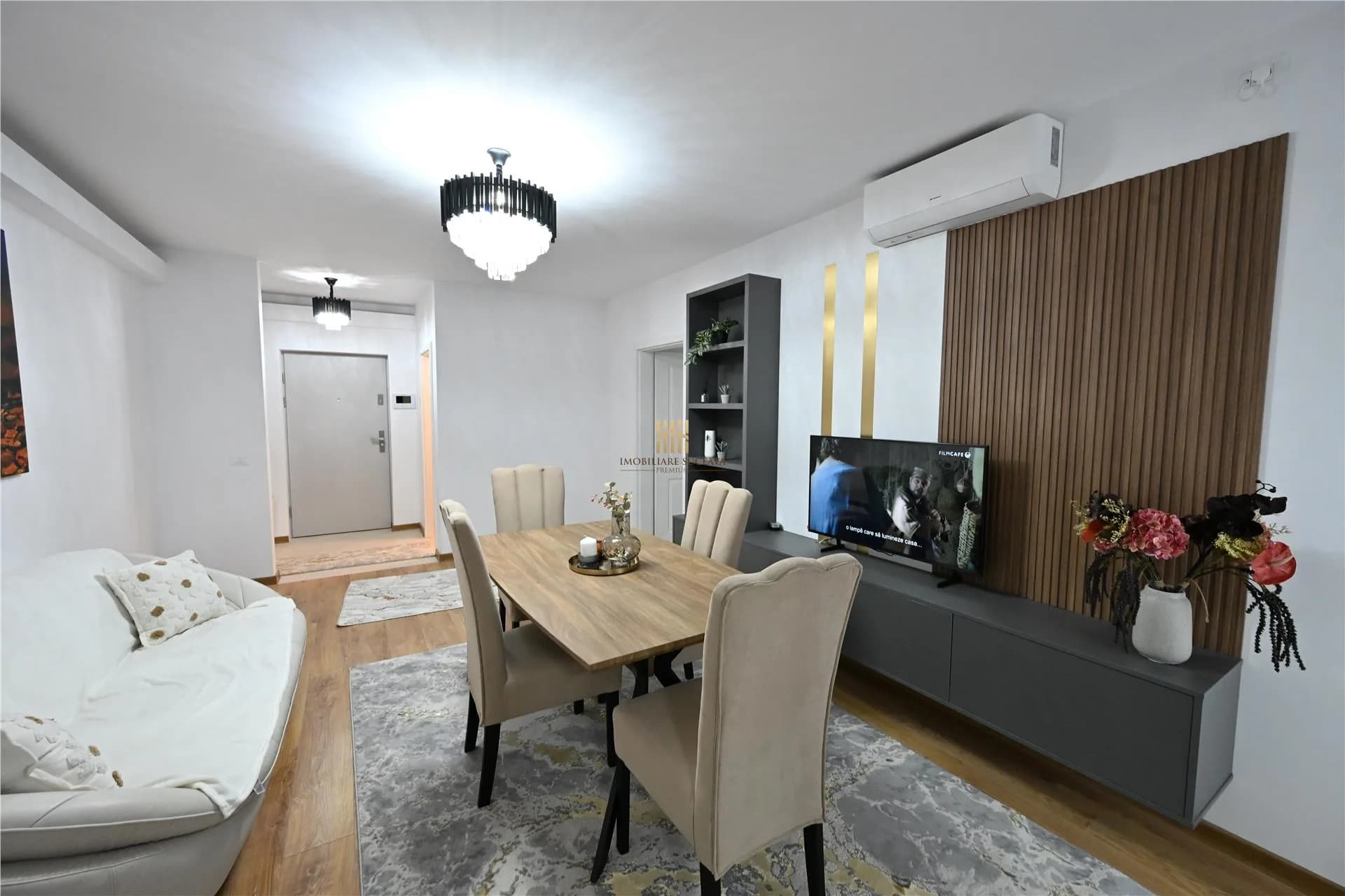 Apartament 3 camere cu loc de Parcare! Suceava! Ultracentral!