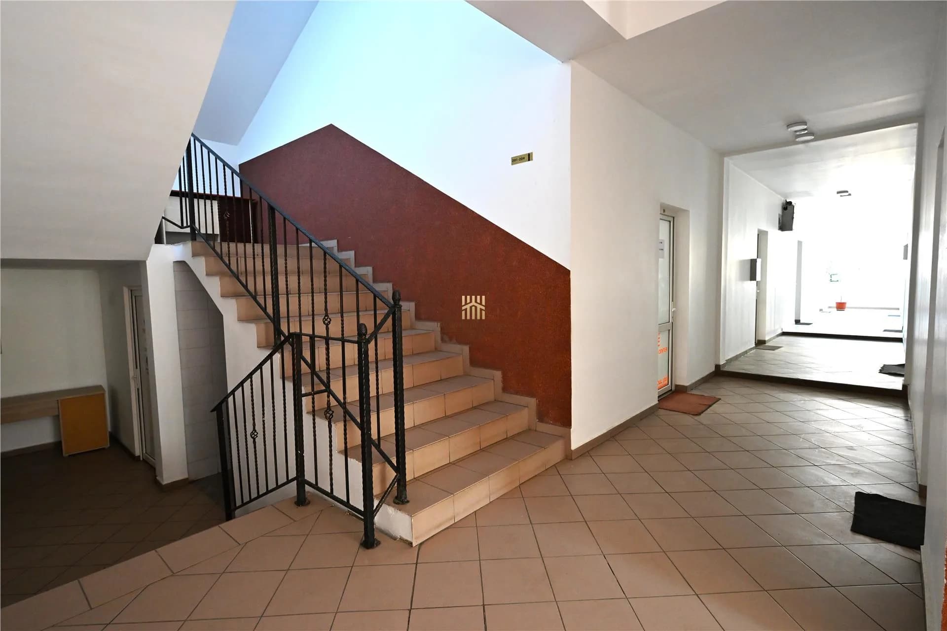 Spatiu birouri 82 mp De inchiriat Suceava Cartier Obcini 07257817187