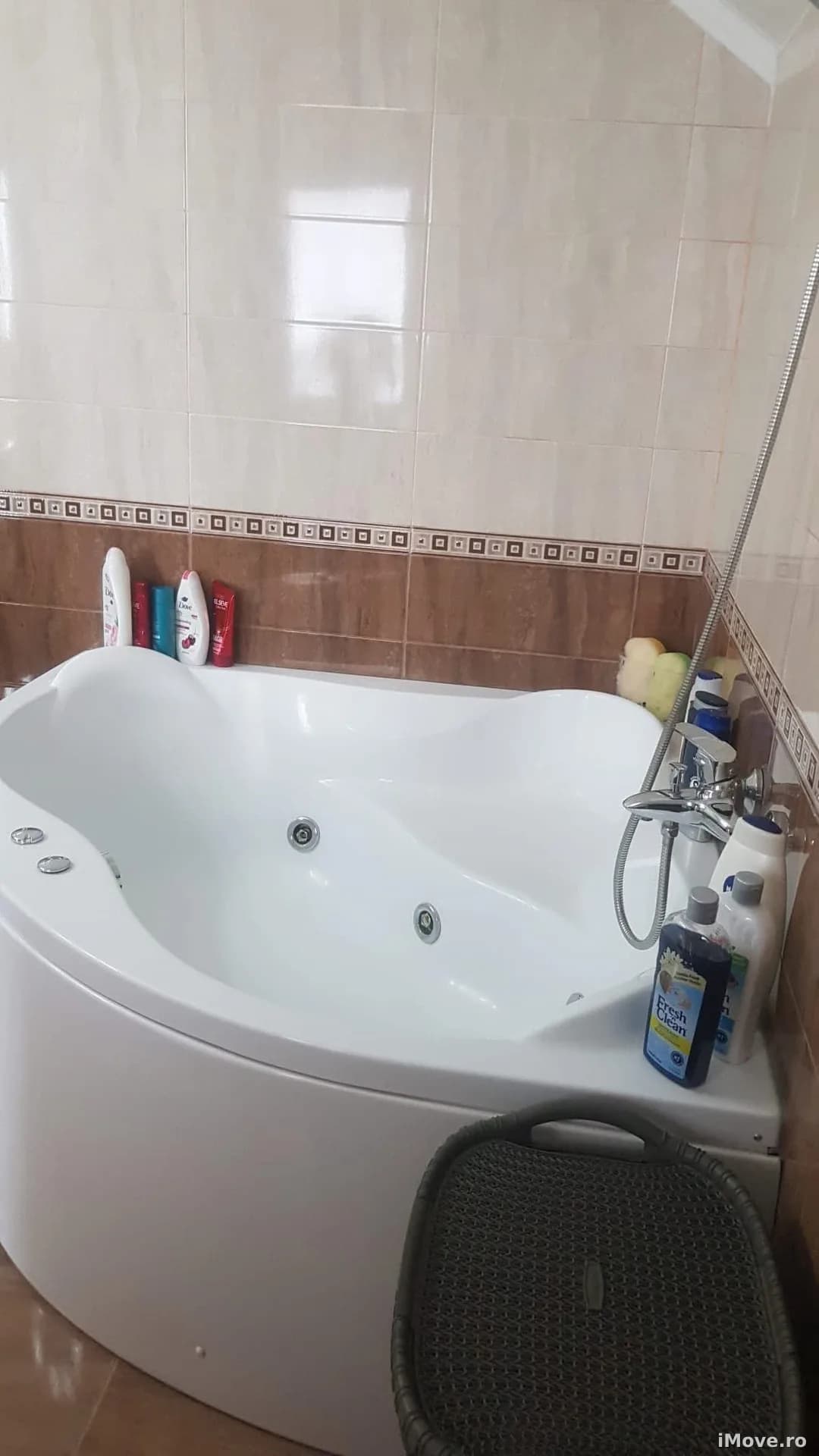 VILĂ MODERNĂ | VLĂDEȘTI | 440 MP