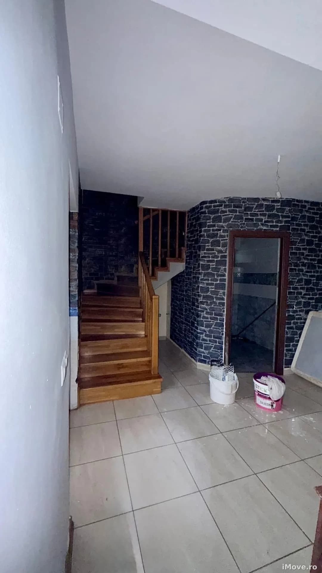 CASĂ BUDEȘTI | RACOVIȚA | 600 MP TEREN