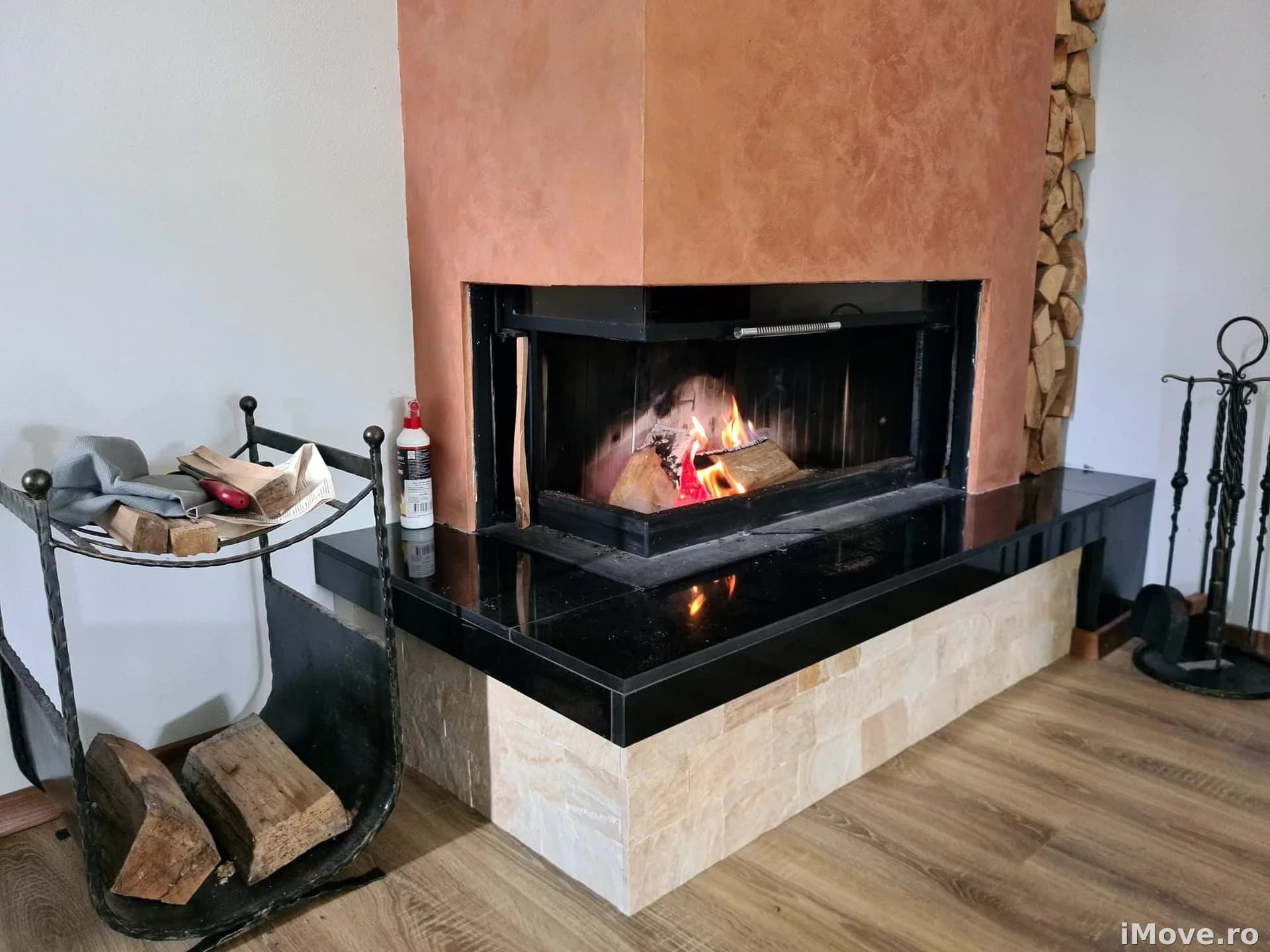 CASĂ MODERNĂ | ÎNTRE HOREZU ȘI POLOVRAGI