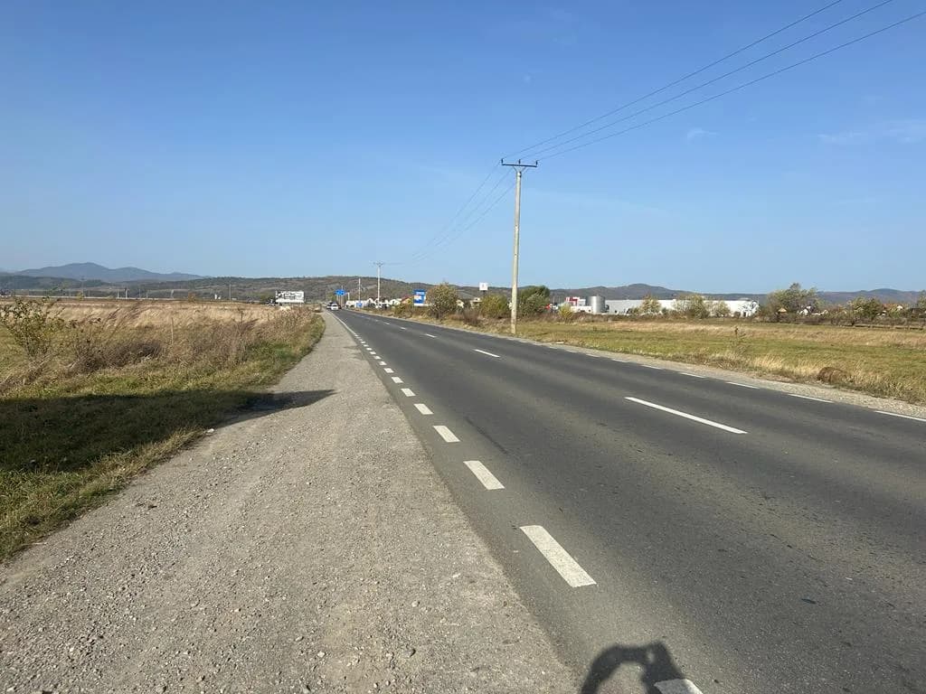 Teren cu deschidere la DN 73A Rasnov langa Kaufland 7300 mp