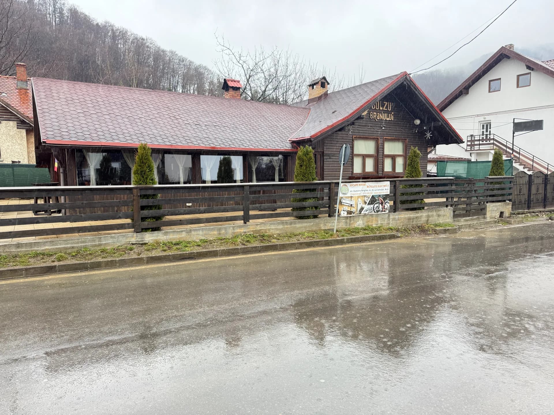 Restaurant de închiriat în Bran – terasă mare + poziție centrală