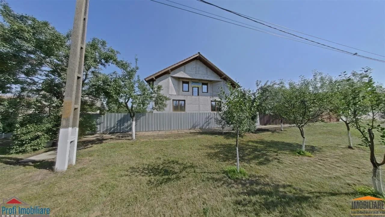 Casa noua cu 6 camere in SAGU la principala