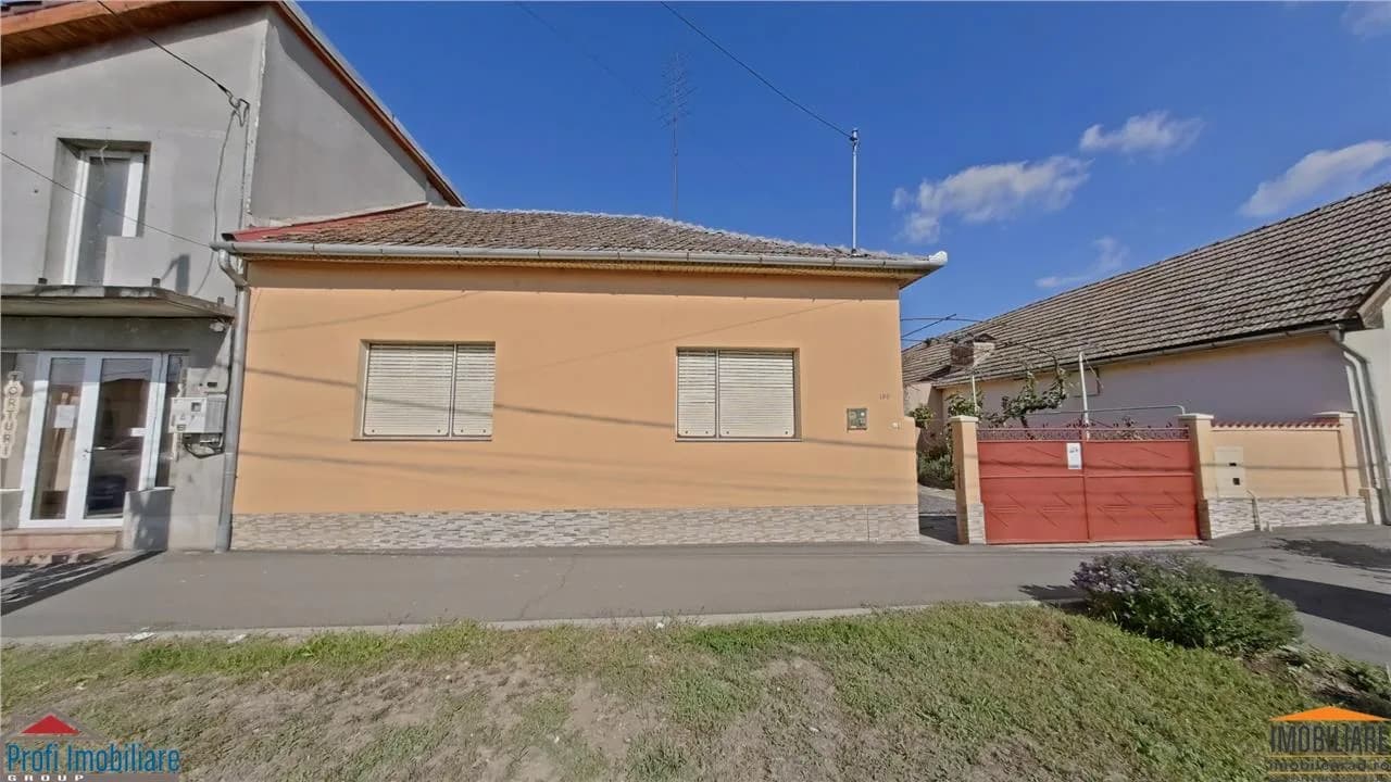 Casa pentru spatiu comercial pe calea Radnei - strada principala