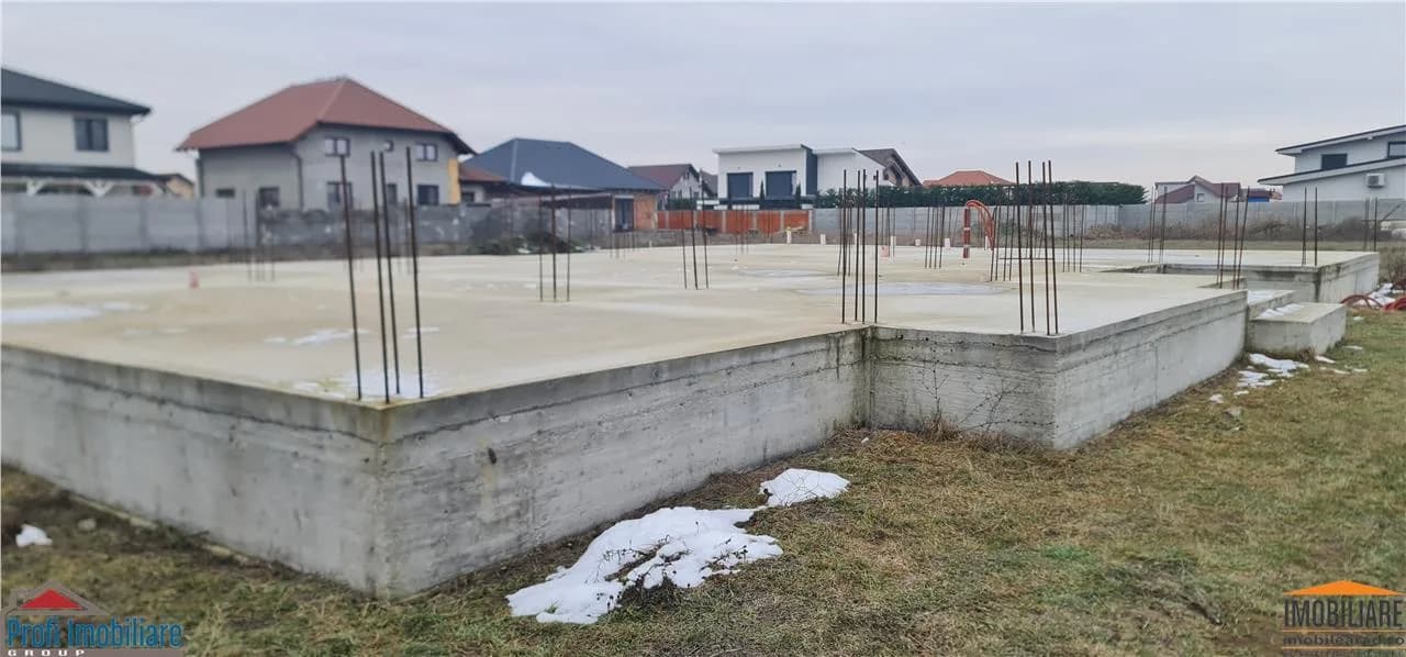 Teren -Fundatie pt. Casa noua Parter 228mp in constructie -Livada