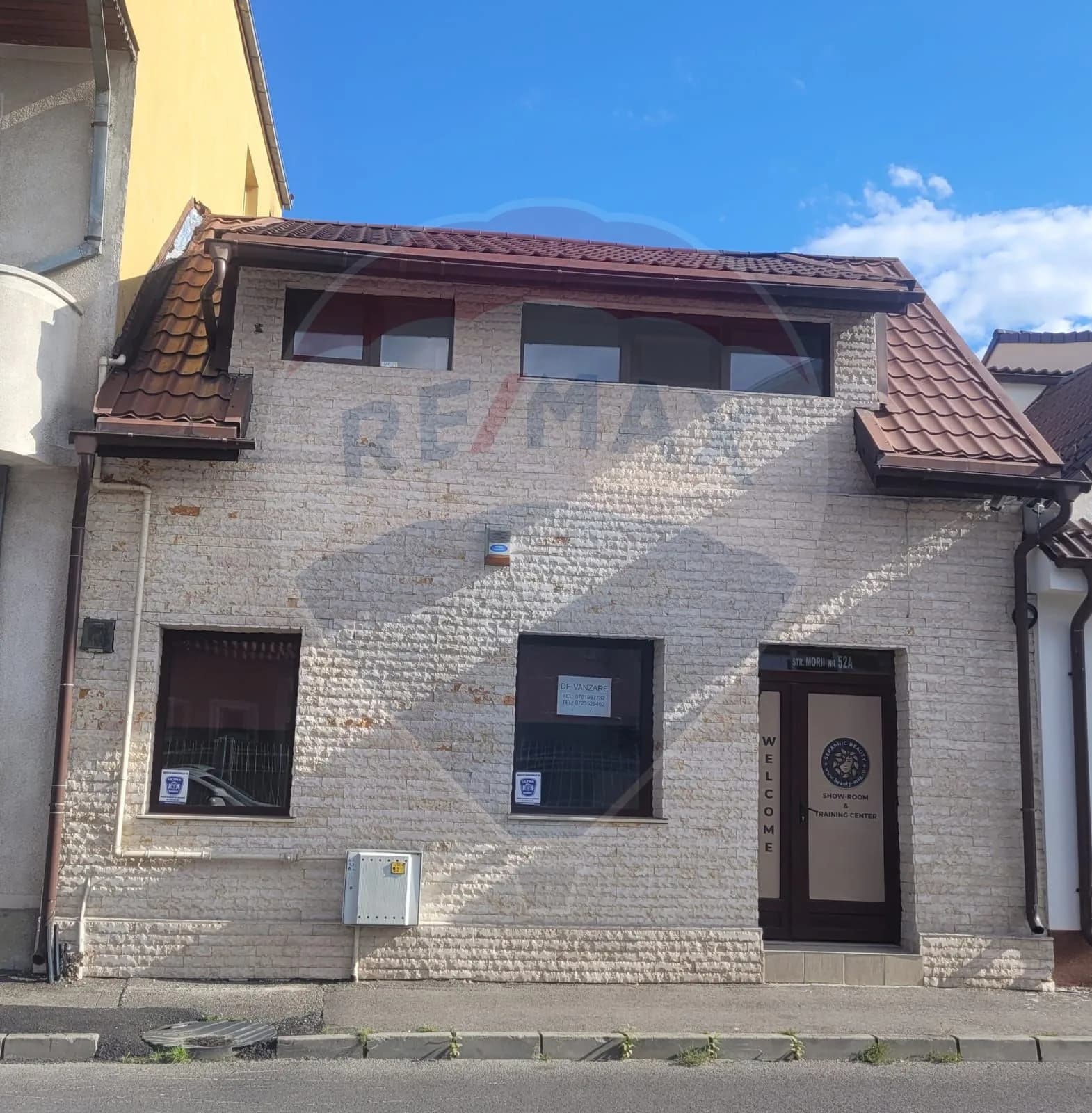 Casă / Vilă cu 4 camere de vânzare în Brasov, zona Blumana