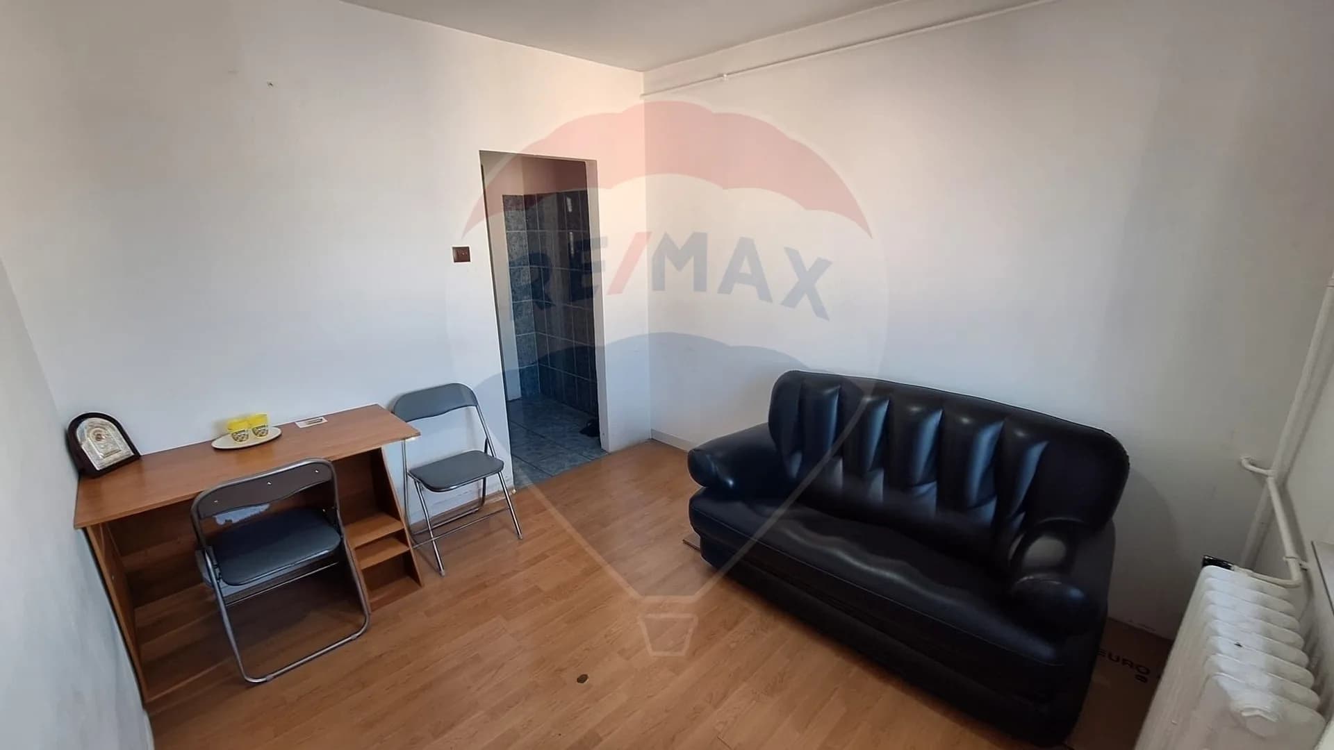Garsonieră cu 1 camere de vânzare în zona Tractorul