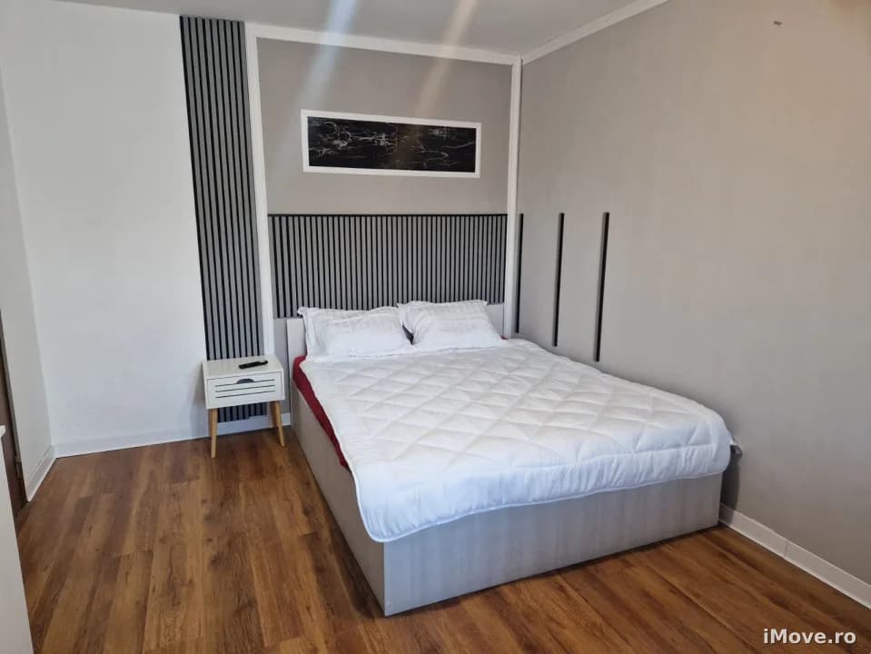 Garsoniera de vanzare etaj 3 zona Centrala Ramnicu Valcea