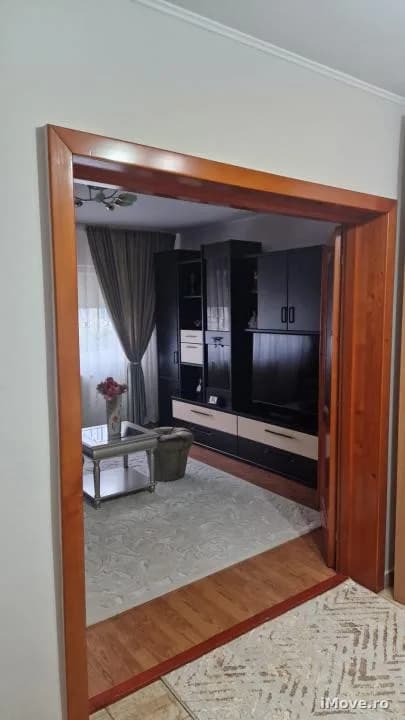 Apartament 3 camere de vânzare, Drăgășani Central