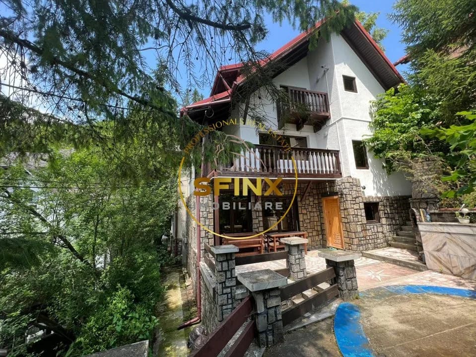 De vanzare vila 8 camere Sinaia