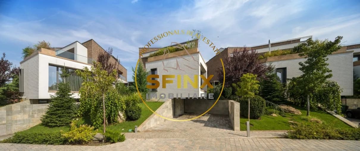 Cambridge School, modern villa in small residential compound with interior pool!