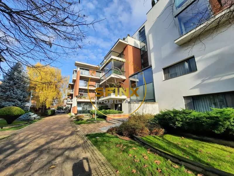 Washington Residence, pet friendly 4 room apartment for rent, parking