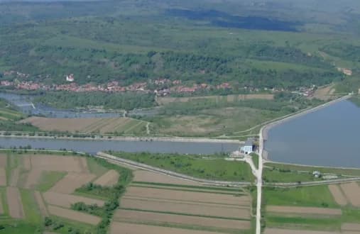 Parcele de teren in zona lacurilor Colun(40 km distanta de Sibiu)