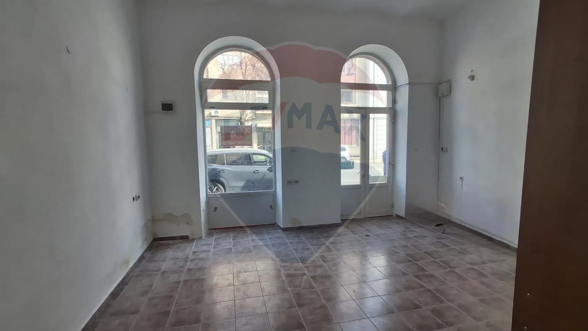 Spațiu comercial de închiriat central pentru afaceri mici, Mărășești 7